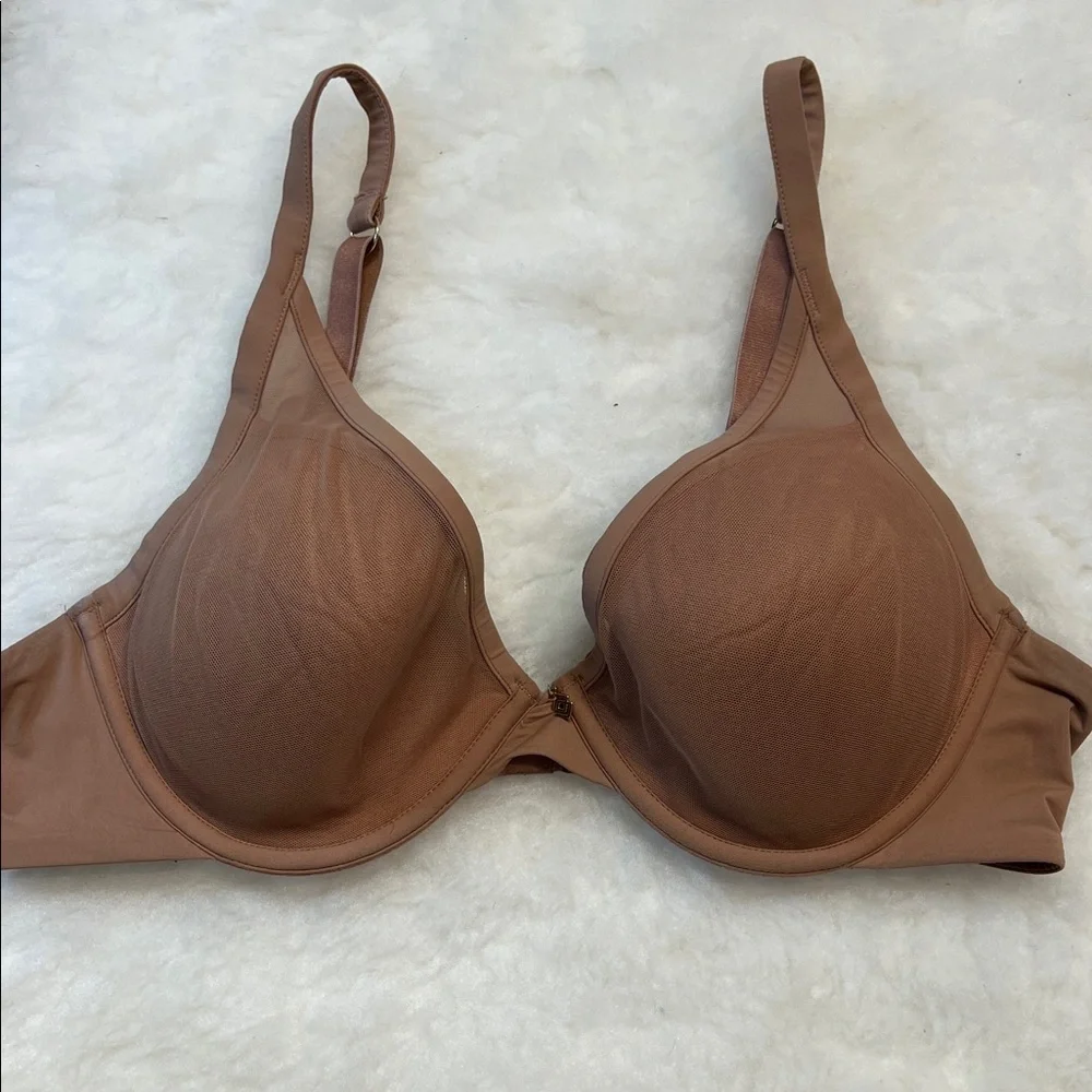 ThirdLove Tan Underwire Classic Contour Plunge Bra. Size 38B. EUC. - Picture 1 of 5